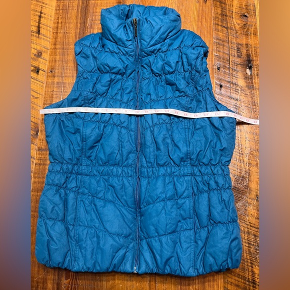 Coldwater Creek Turquoise Quilted Puffer Vest Size Large (14) - Picture 10 of 15
